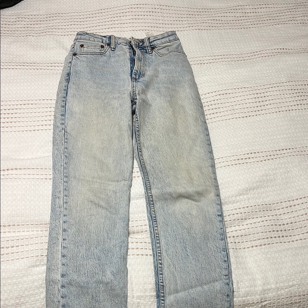 Zara Blue Straight Leg Jeans with Vintage Appeal